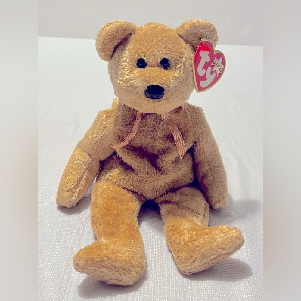 Vintage Ty Beanie Babies 2000 Cashew the Millennium Bear Plush Toy Retired